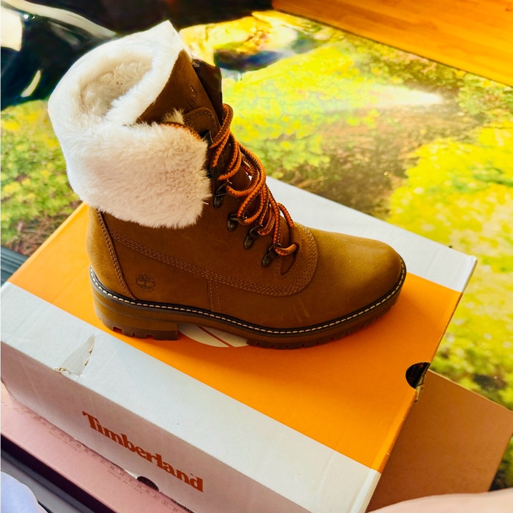 Timberland Women's Brown Fur-Lined Winter Boots - Picture 3 of 3